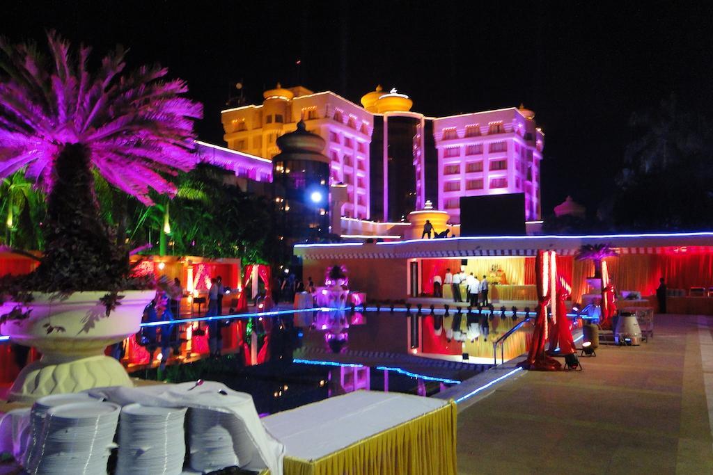Hotel Swosti Premium Бхубанешвара Экстерьер фото