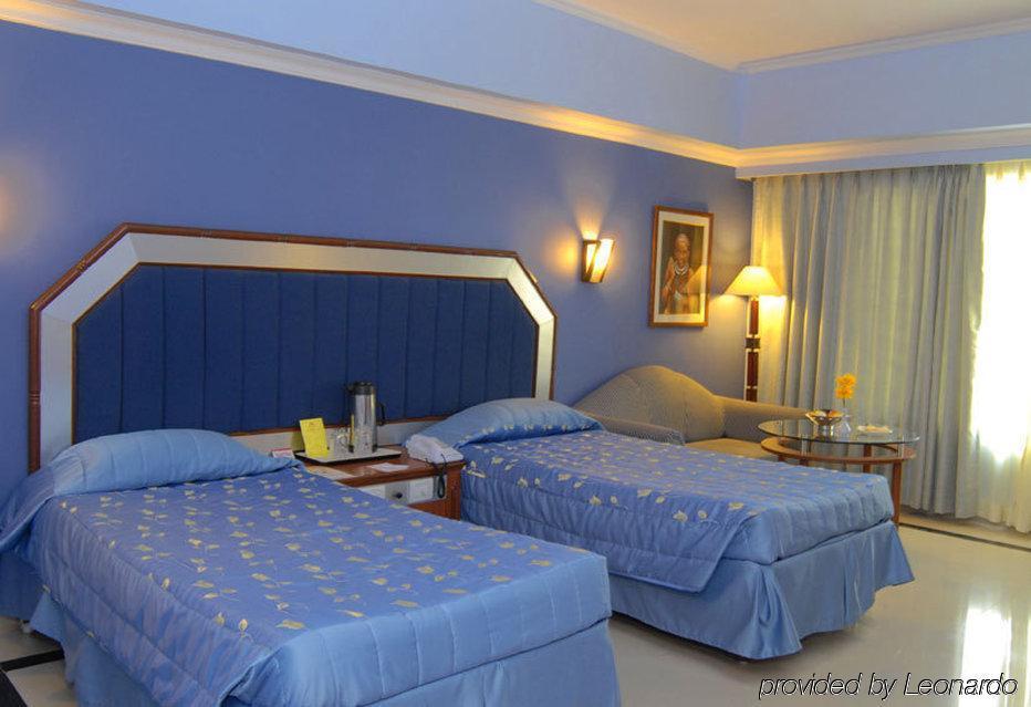 Hotel Swosti Premium Бхубанешвара Экстерьер фото