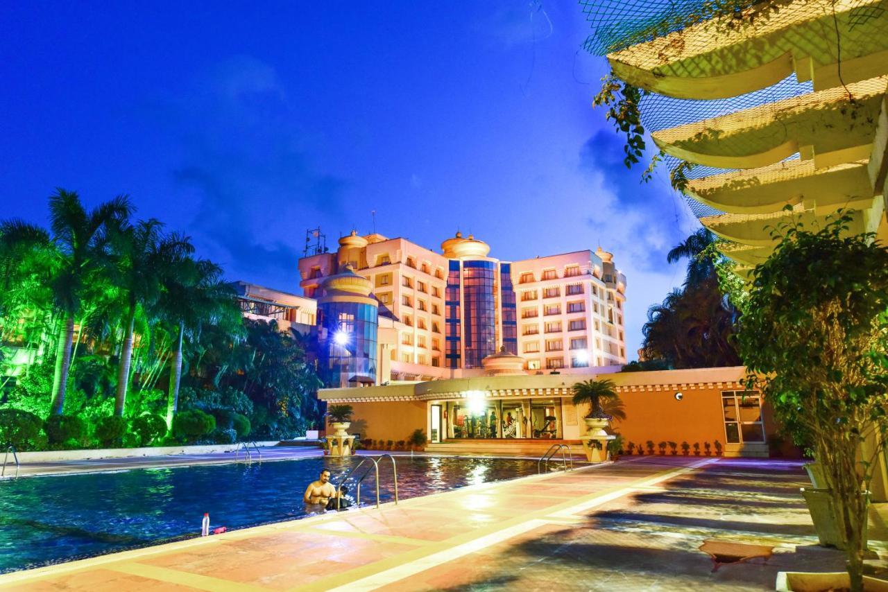 Hotel Swosti Premium Бхубанешвара Экстерьер фото