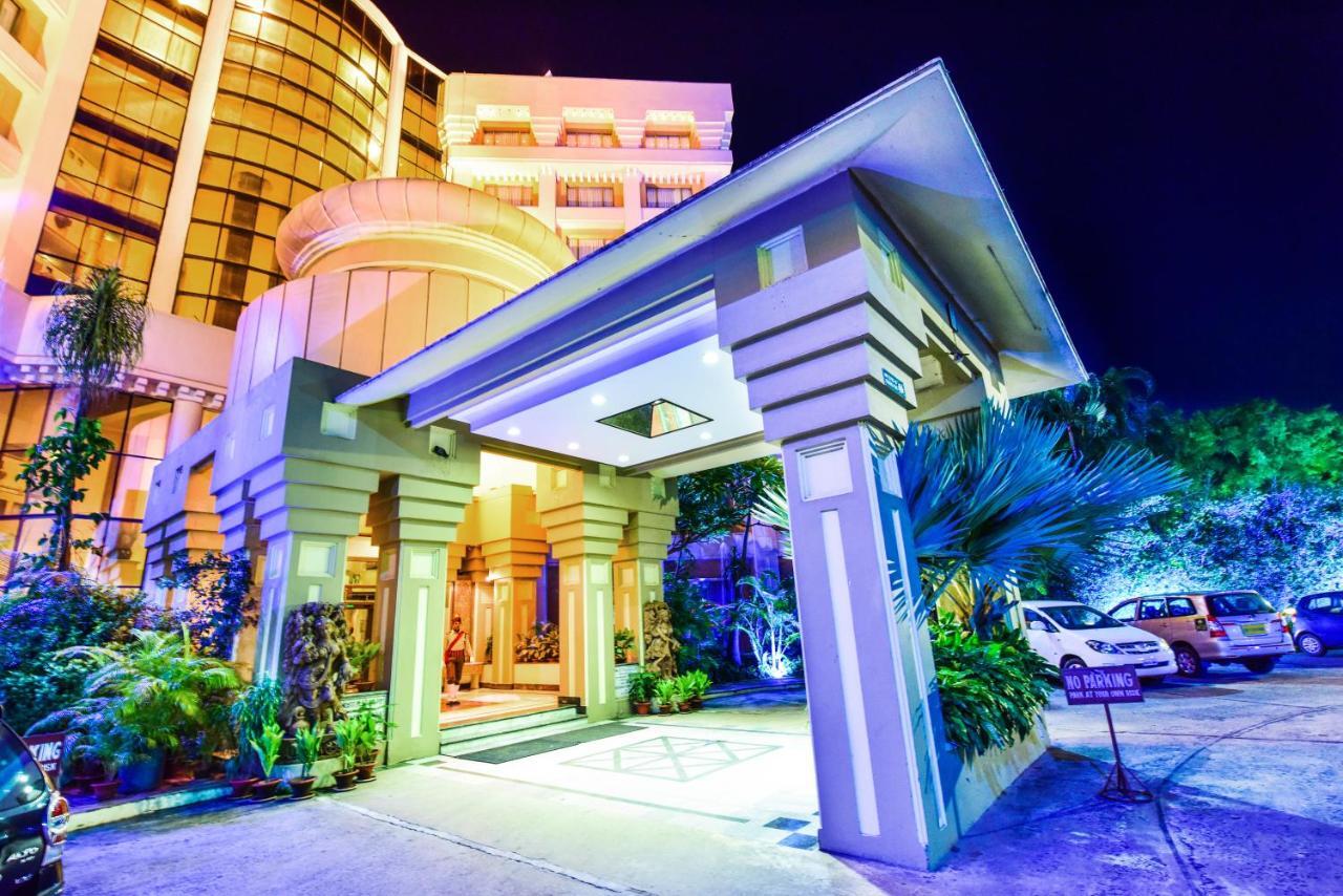 Hotel Swosti Premium Бхубанешвара Экстерьер фото